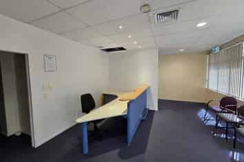 1,390sqm Lambie Drive office