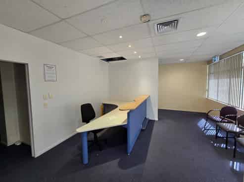 1,390sqm Lambie Drive office