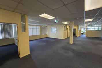 1,390sqm Lambie Drive office