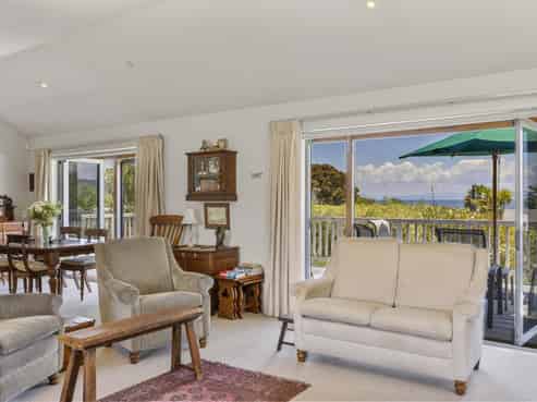 164 State Highway 1, Waitahanui