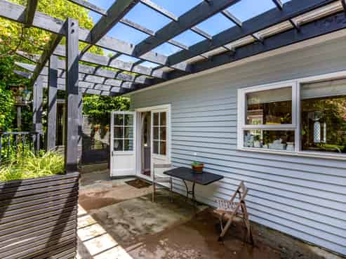 18 Chester Road, Tawa