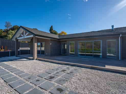 27 Stevenson Way, Rangatira Park