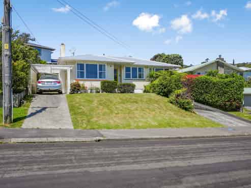 20 Lynda Avenue, Paparangi