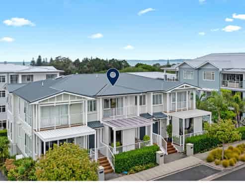 130 Landmark Terrace, Orewa