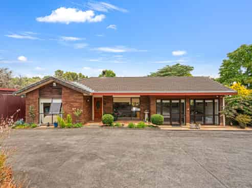 15 Eggleton Road, Patumahoe