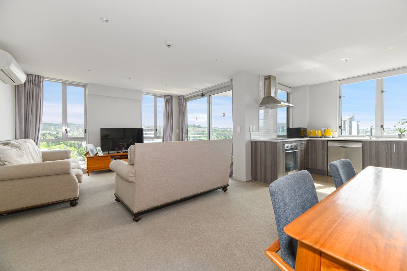 Asking Price $749,000 | Elevated & Corner - Mehr