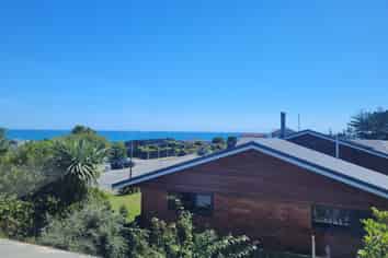 24 Whitcombe Terrace, Hokitika