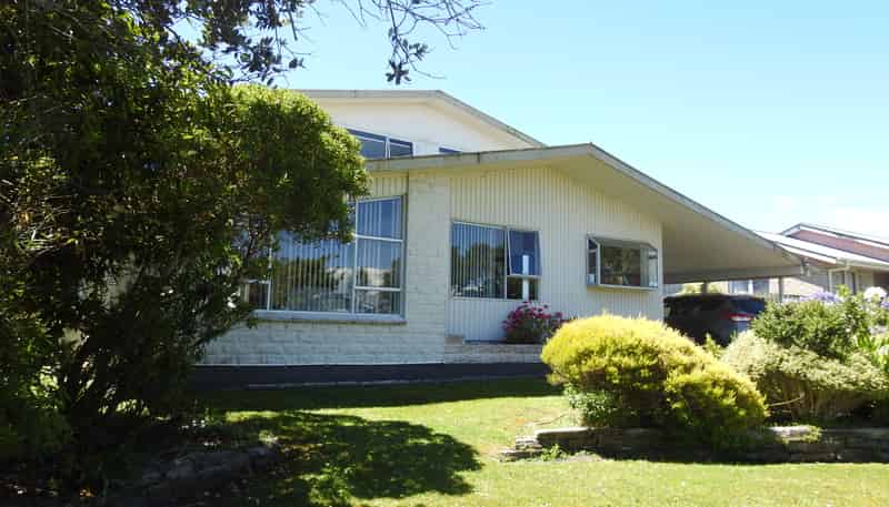 24 Whitcombe Terrace, Hokitika