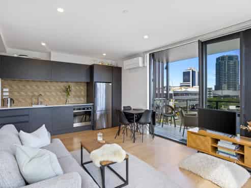 203/10 Auburn Street, Takapuna