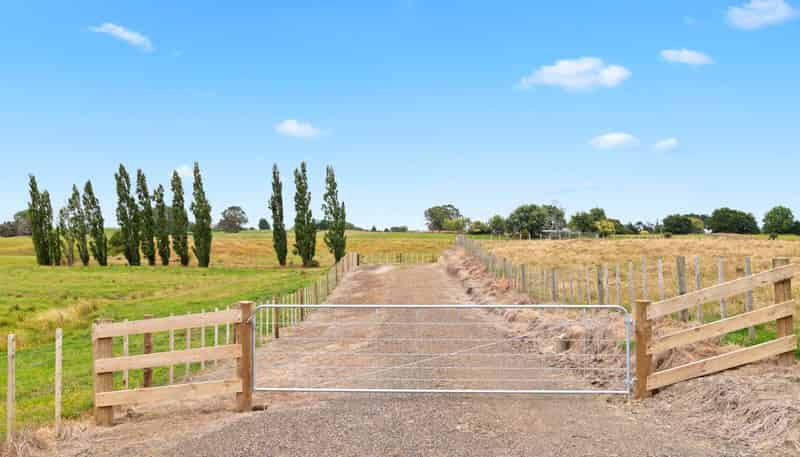 24 Miller Road, Mangatangi