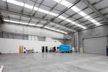 Spectacular Premise – Hayton Rd Profile