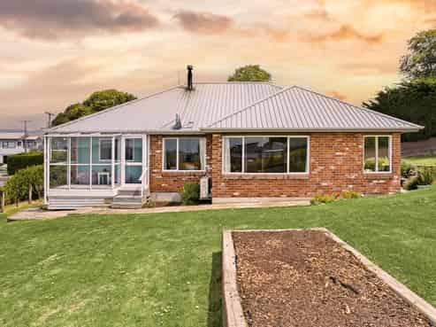 21 Hill Road, Warrington