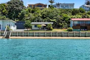 20 Logan Drive, Manukau Heads