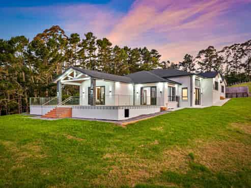 300 Whitford Park Road, Whitford