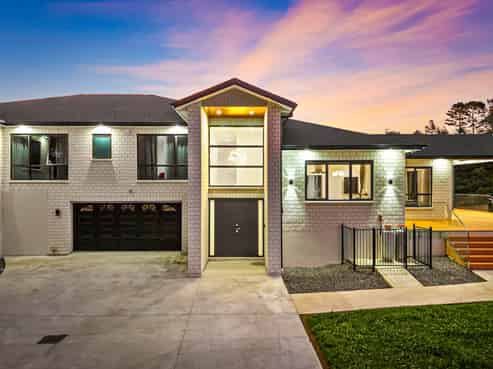 300 Whitford Park Road, Whitford