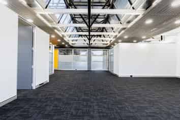 Effortless Business in a Modern Space