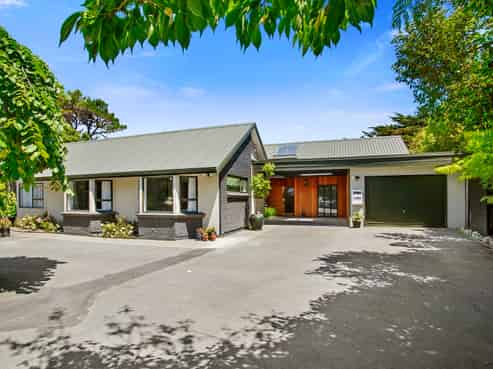55 Pomare Road, Tirohanga