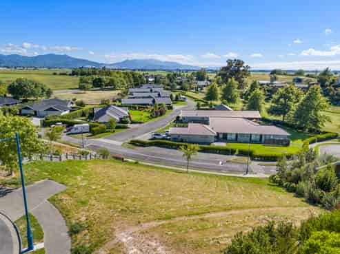 36 Golf View Close, Fairhall