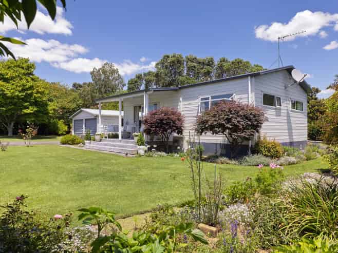 274 Plummers Point Road, Whakamarama