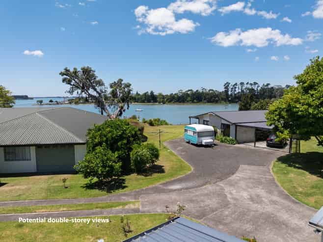 274 Plummers Point Road, Whakamarama