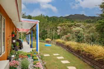 195c Powerhouse Road, Westport