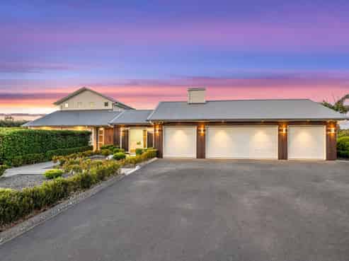 28 Clifton Road, Whitford