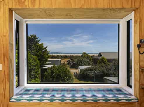 9 Johnston Crescent, Haast