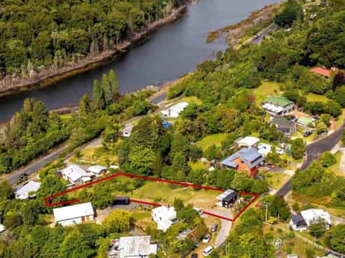 37 Oxford Road, Lake Rotoma