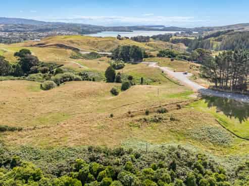 8-10 Margarita Grove, Pauatahanui