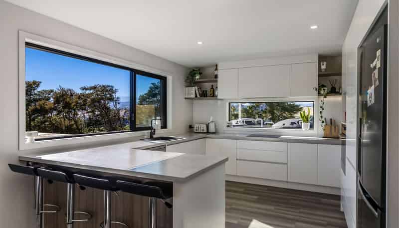 64 Golf Road, Wakefield