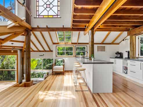 55 Rayner Road, Piha
