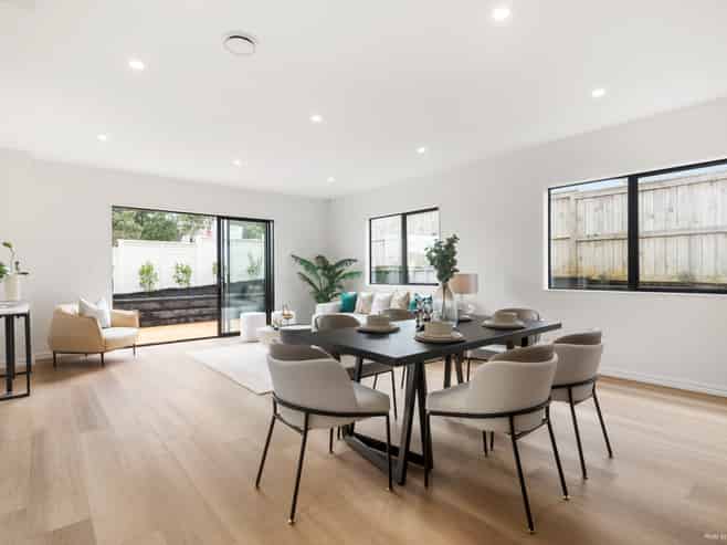 1 Manawanui Way, Orewa