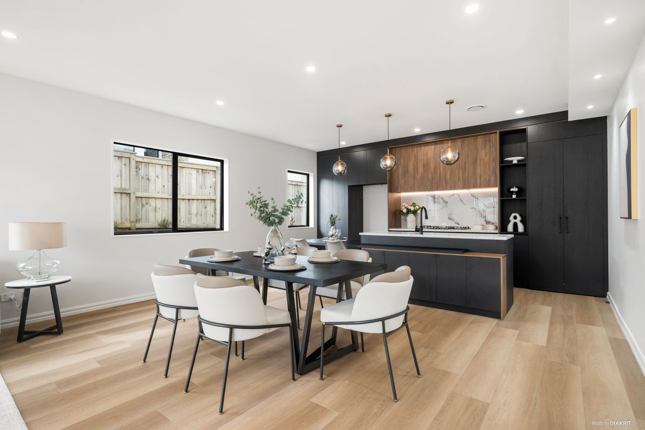 Brand New Granny Luxury Diamond On Harvest Ave - Widok 6