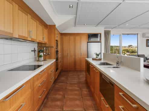 111 Stornoway Street, Karitane