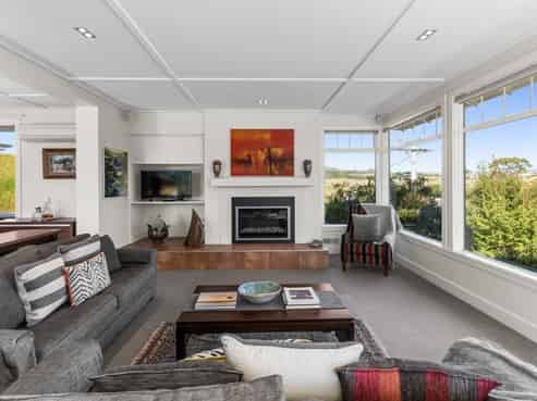 111 Stornoway Street, Karitane