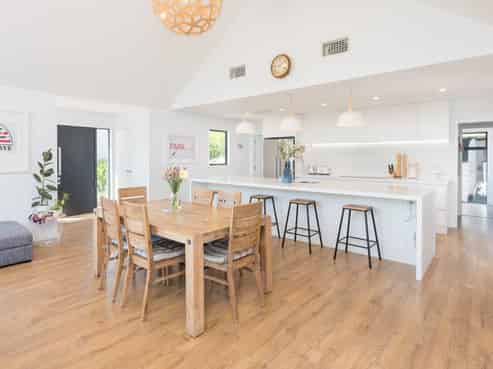 87 Marlborough Ridge Drive, Fairhall