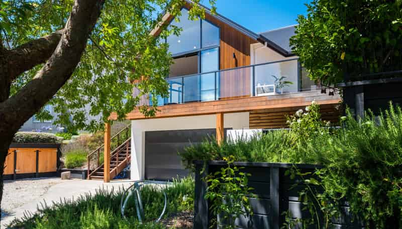 87 Marlborough Ridge Drive, Fairhall