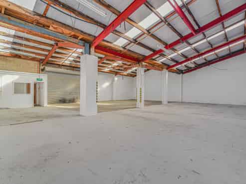 Medium Sized Industrial Warehouse 
