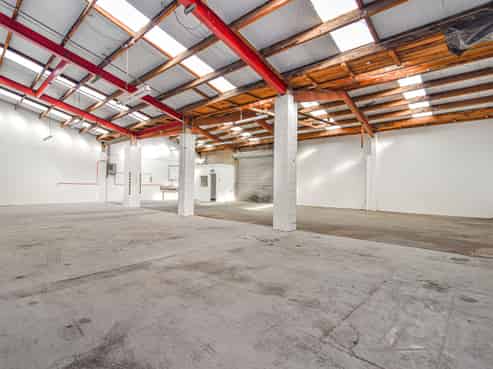 Medium Sized Industrial Warehouse 