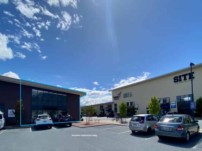 Retail Corner - Red Oaks Drive