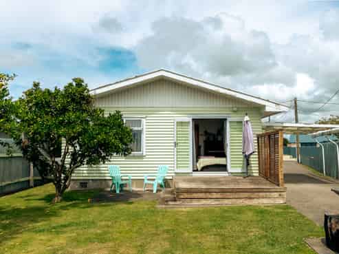 62 Coverdale Street, Onekawa