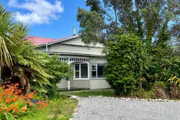 31 Brougham Street, Westport