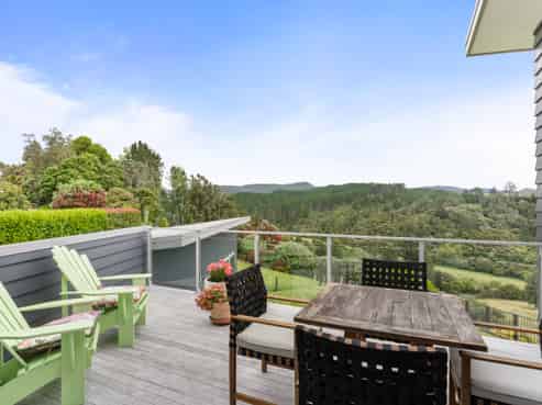 120 Te Pamahue Drive, Whangamata