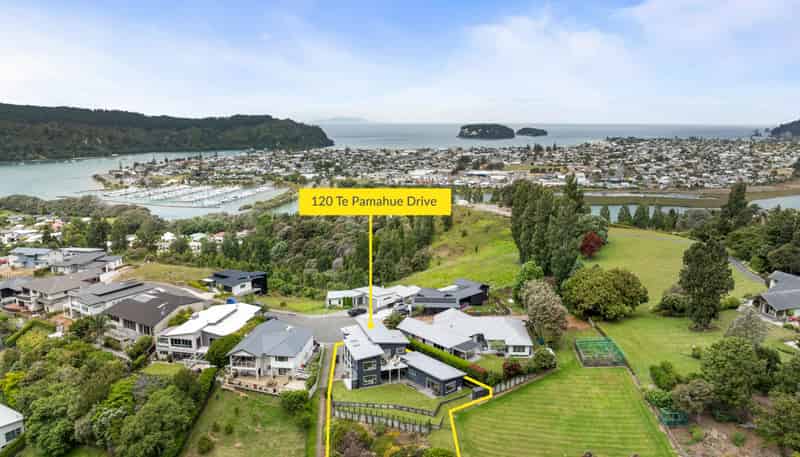 120 Te Pamahue Drive, Whangamata