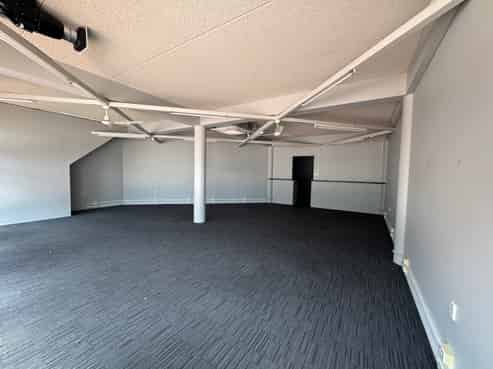 Superb Space on Station Street