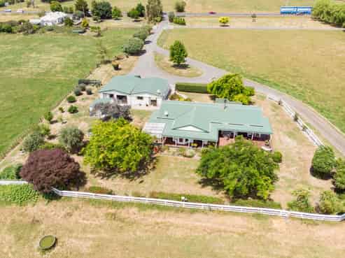 1411 State Highway 25, Pipiroa