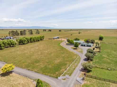 1411 State Highway 25, Pipiroa