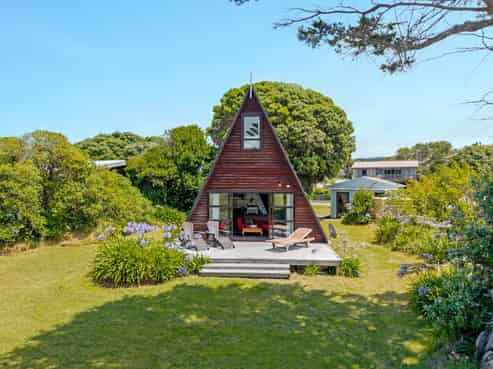 127 Blue Pacific Parade, Riversdale Beach