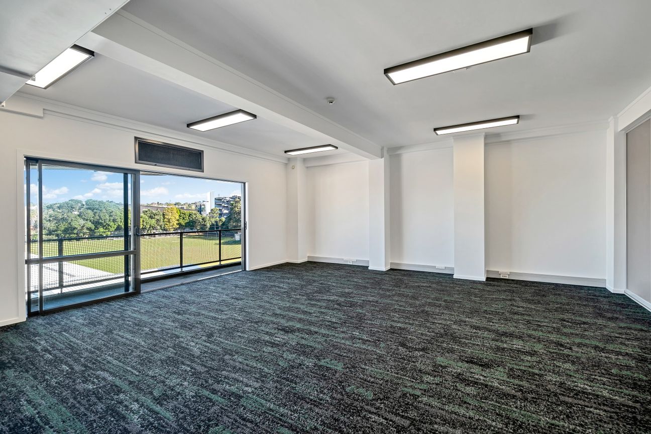 Modern open plan office - Ellerslie - Mehr