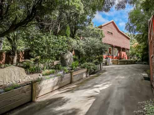 6 Barclay Street, North East Valley